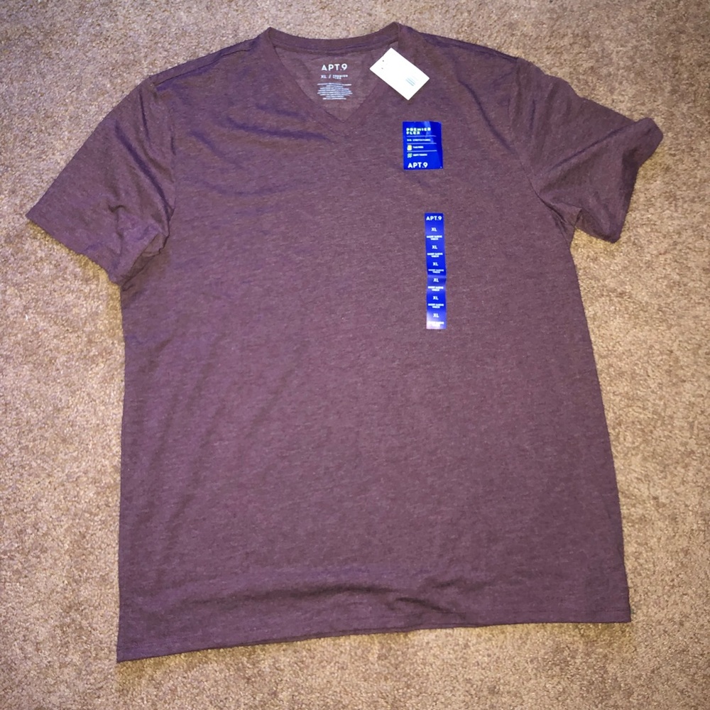 BRAND NEW V-Neck shirt